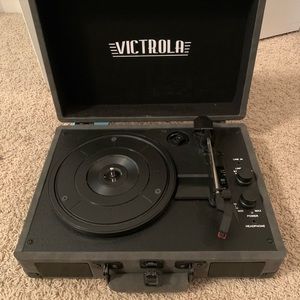 Victrola Suitcase record player